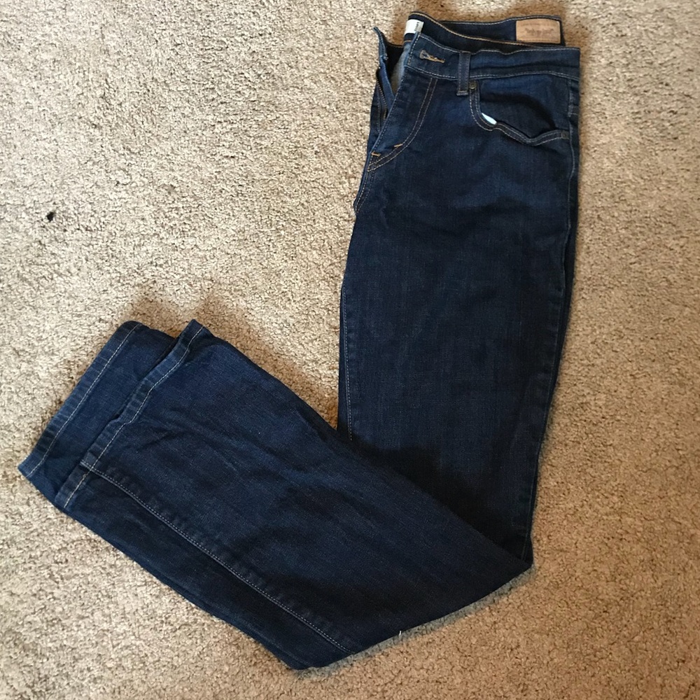 like new Levi’s boot cut red tag denim!